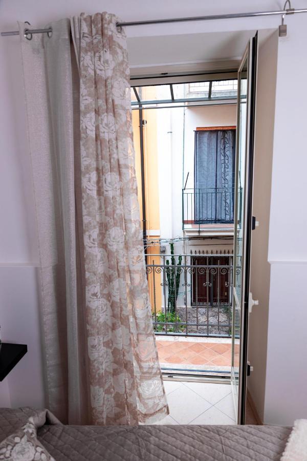 Amuni Taormina Apartment Luaran gambar